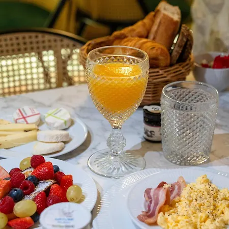 De Fleurie - Saint-germain-des-pres Paris