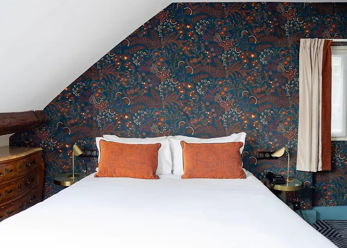 Hotel De Fleurie - Saint-germain-des-pres 3*